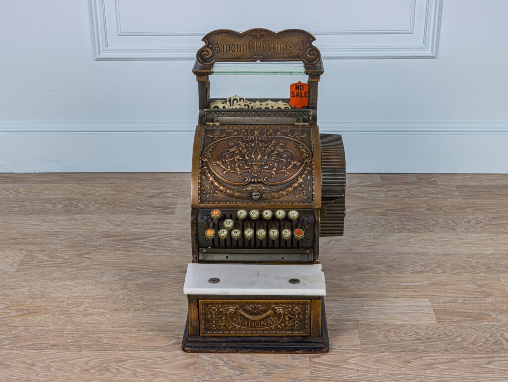 Антикварний касовий апарат «National Cash Register»