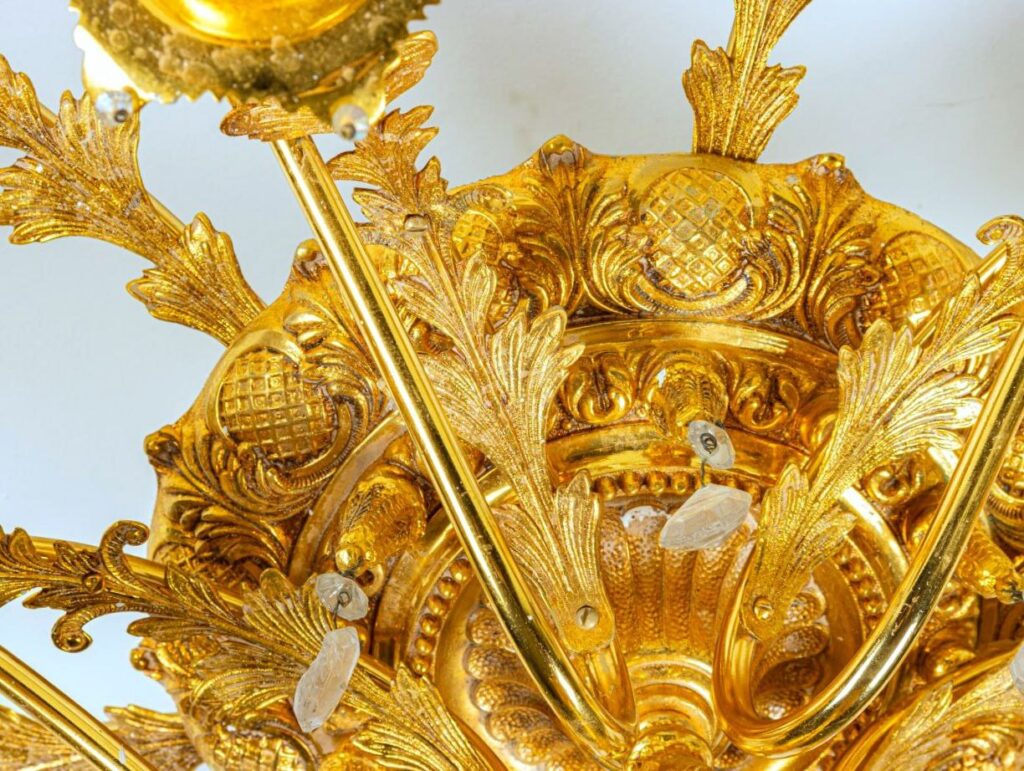 Вінтажна люстра в стилі Голлівудського регентства