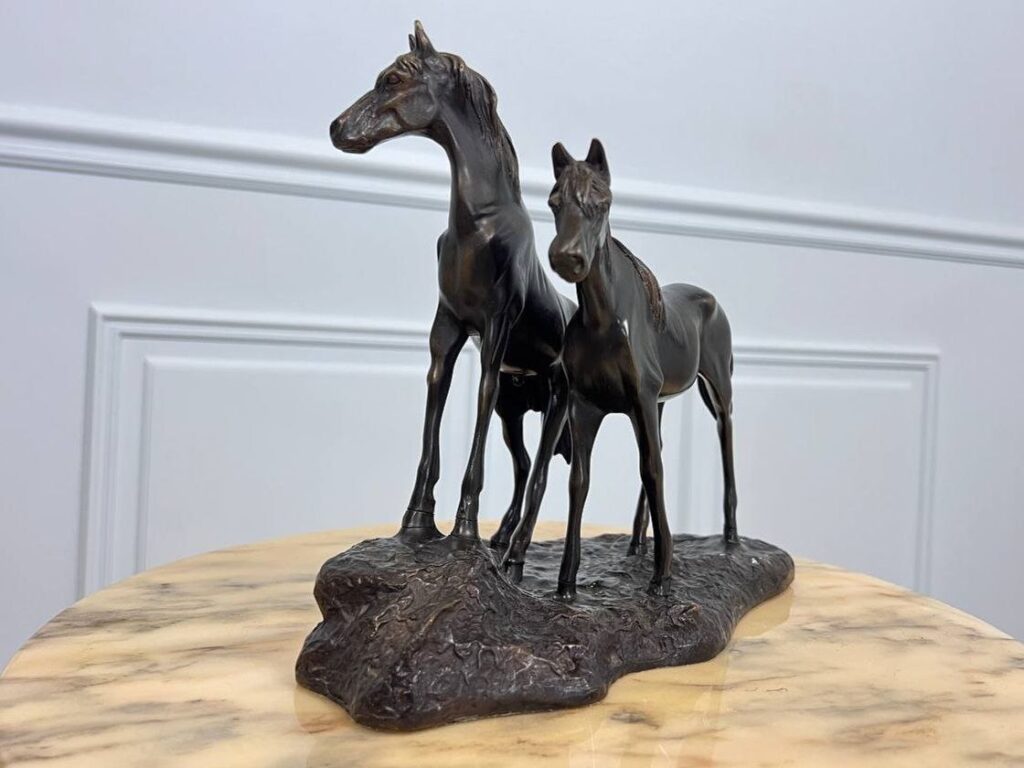 Вінтажна скульптура «Two horses»
