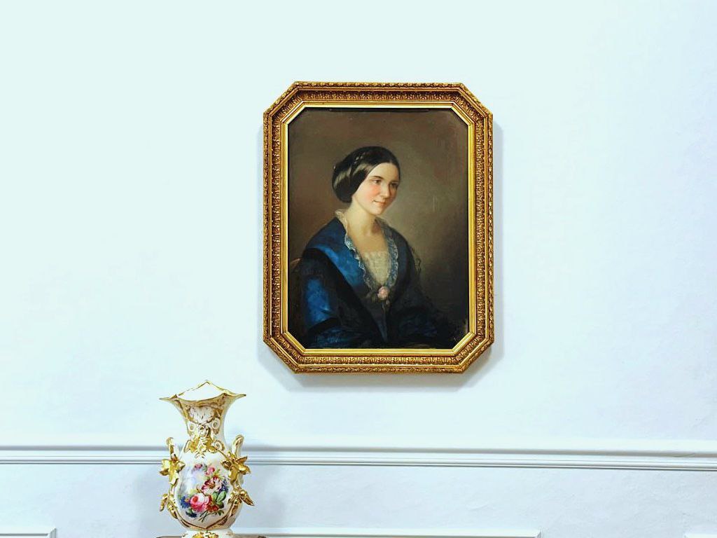Жіночий портрет авторства Emma Jeannette Risler-Рuerarii (1836-1924)