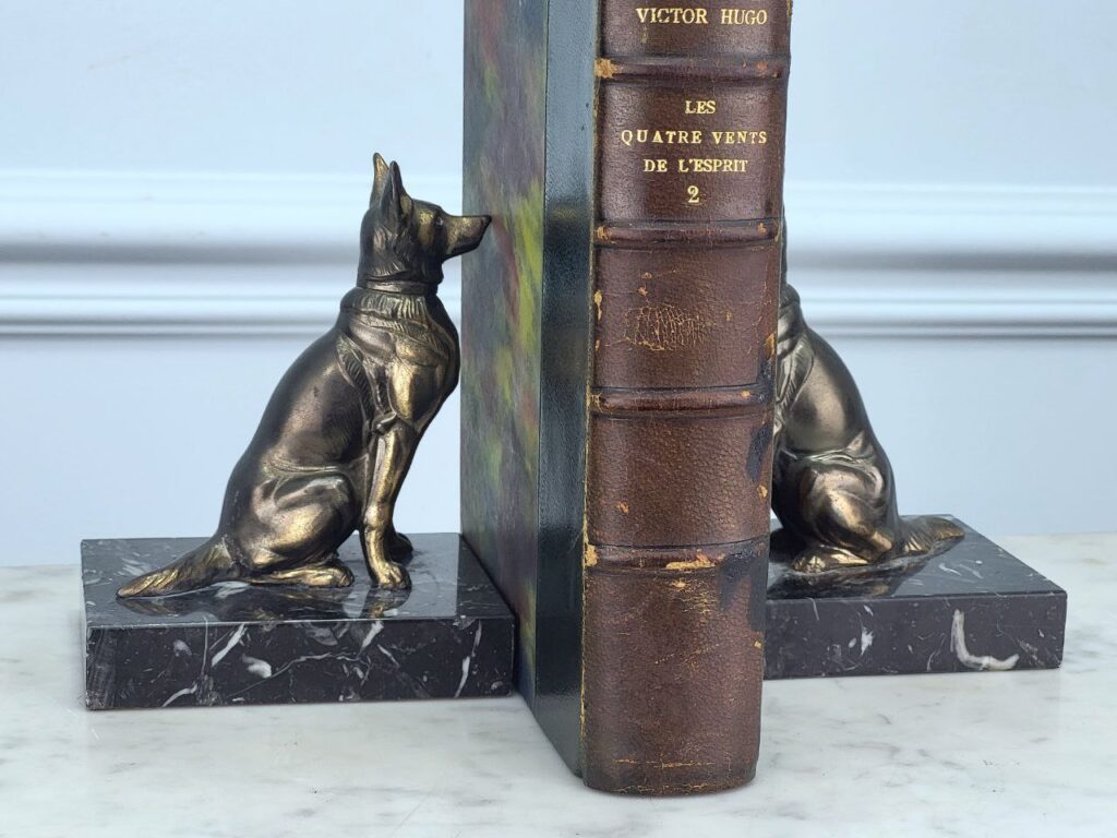 Антикварні тримачі для книг «Вівчарки» у стилі Ар-деко