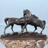 Антикварна скульптура «Chevaux» («Коні») з бронзи