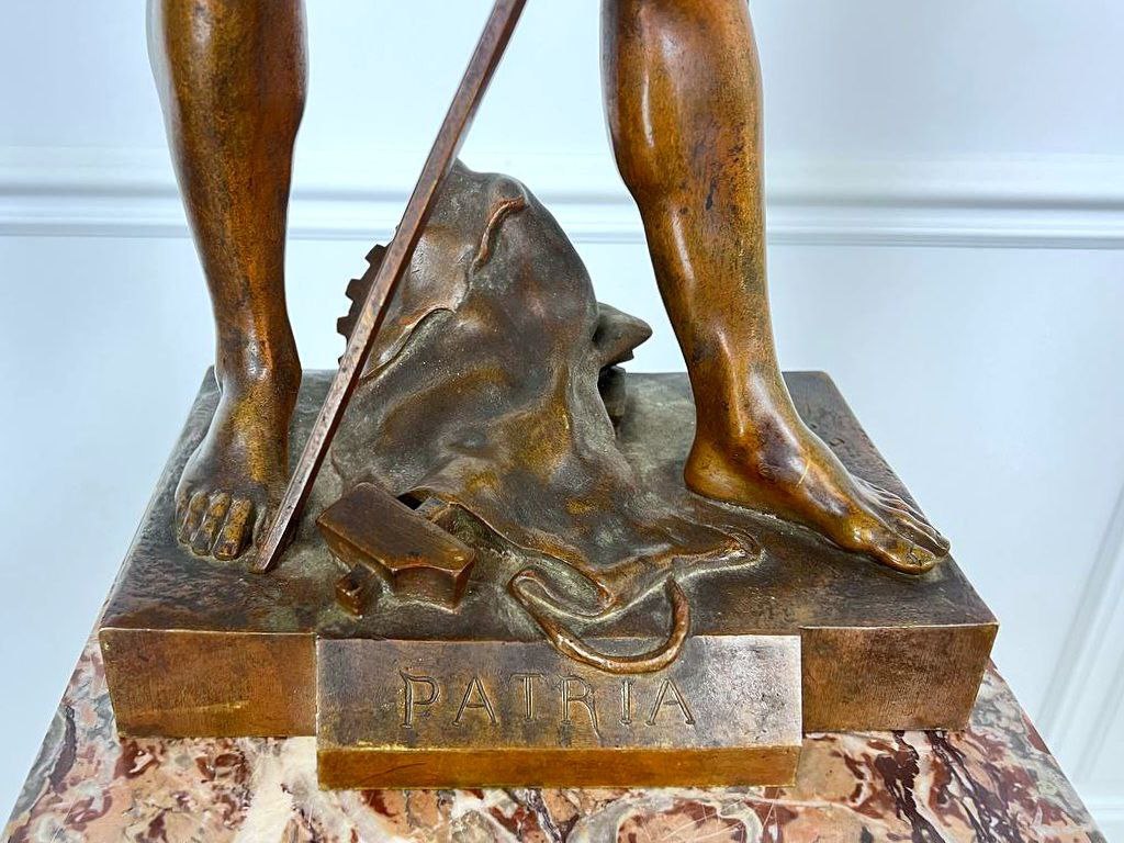 Антикварна скульптура «PATRIA» E. PICAULT