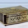 Антикварна шкатулка в стилі Буль (Boulle)