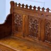 Антикварна лава-скриня в стилі Неоготики