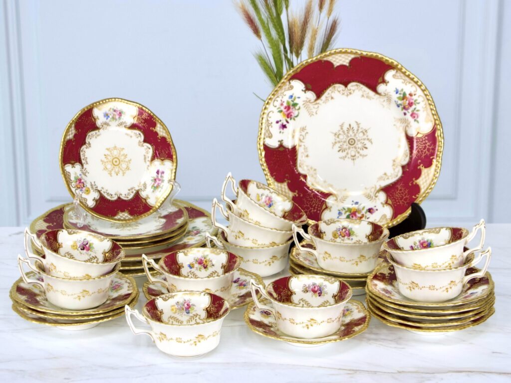 Антикварний порцеляновий сервіз Coalport