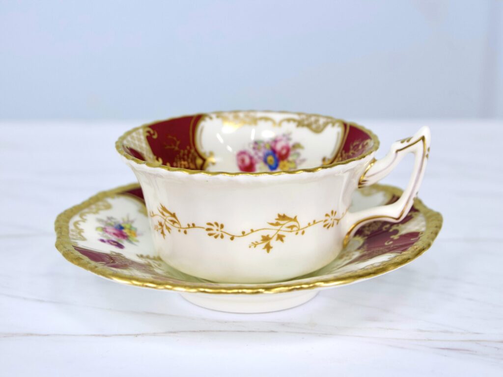 Антикварний порцеляновий сервіз Coalport