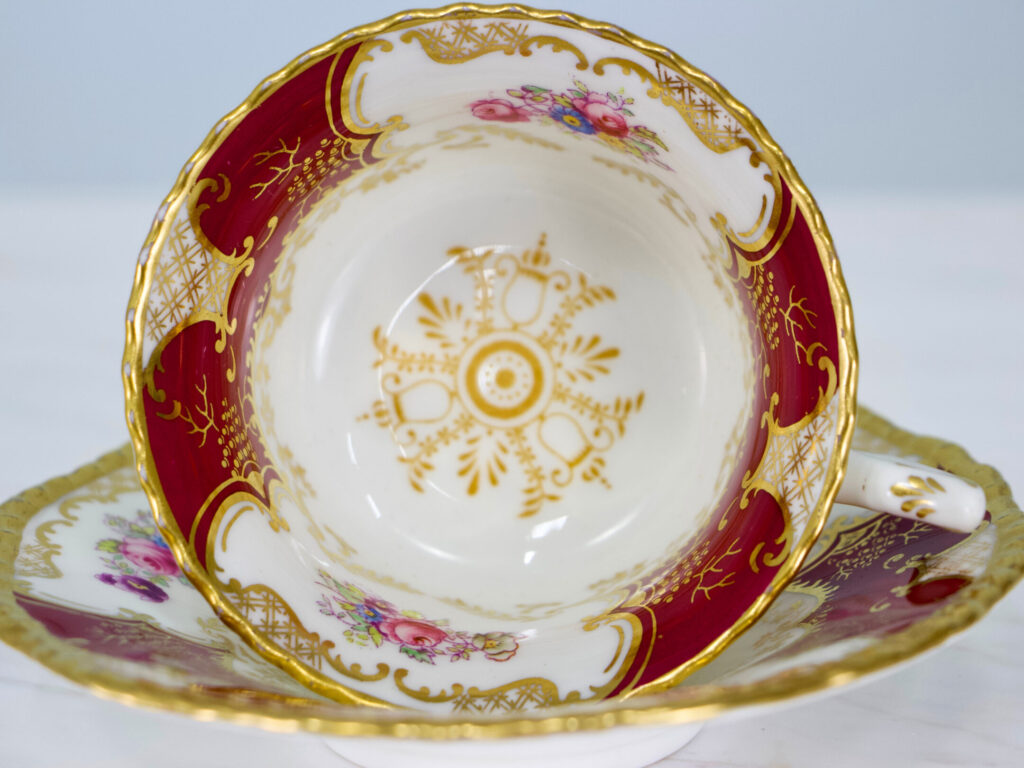 Антикварний порцеляновий сервіз Coalport