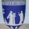 Антикварний годинник з вазами Wedgwood