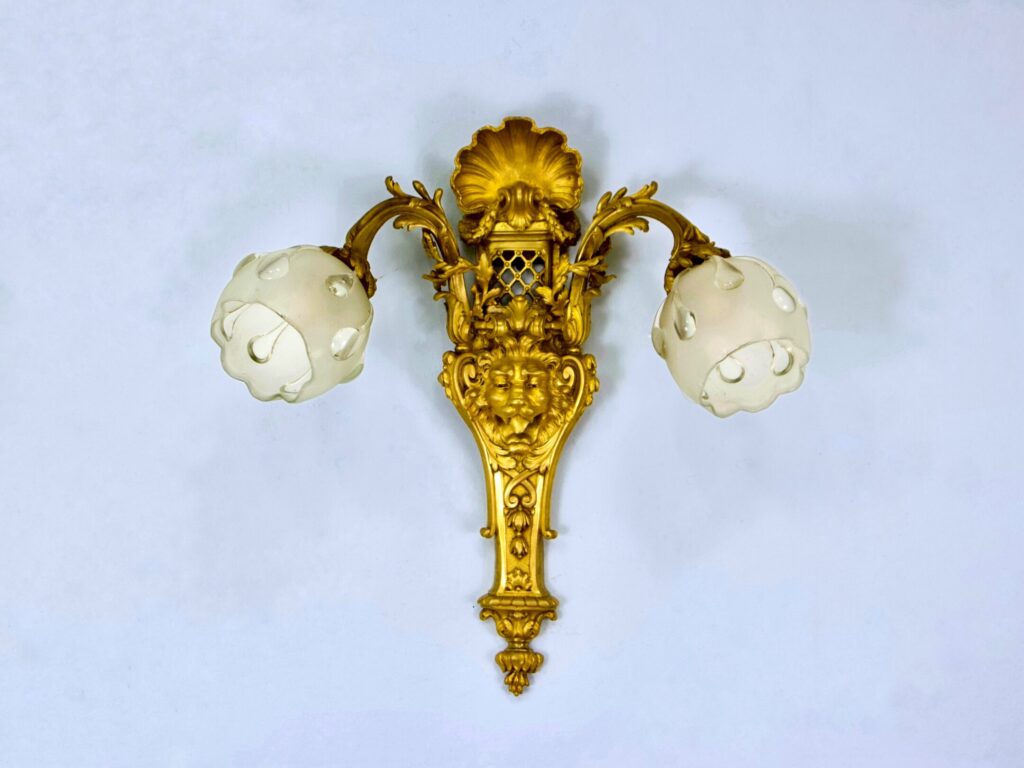 Антикварне бра в стилі Людовика XVI