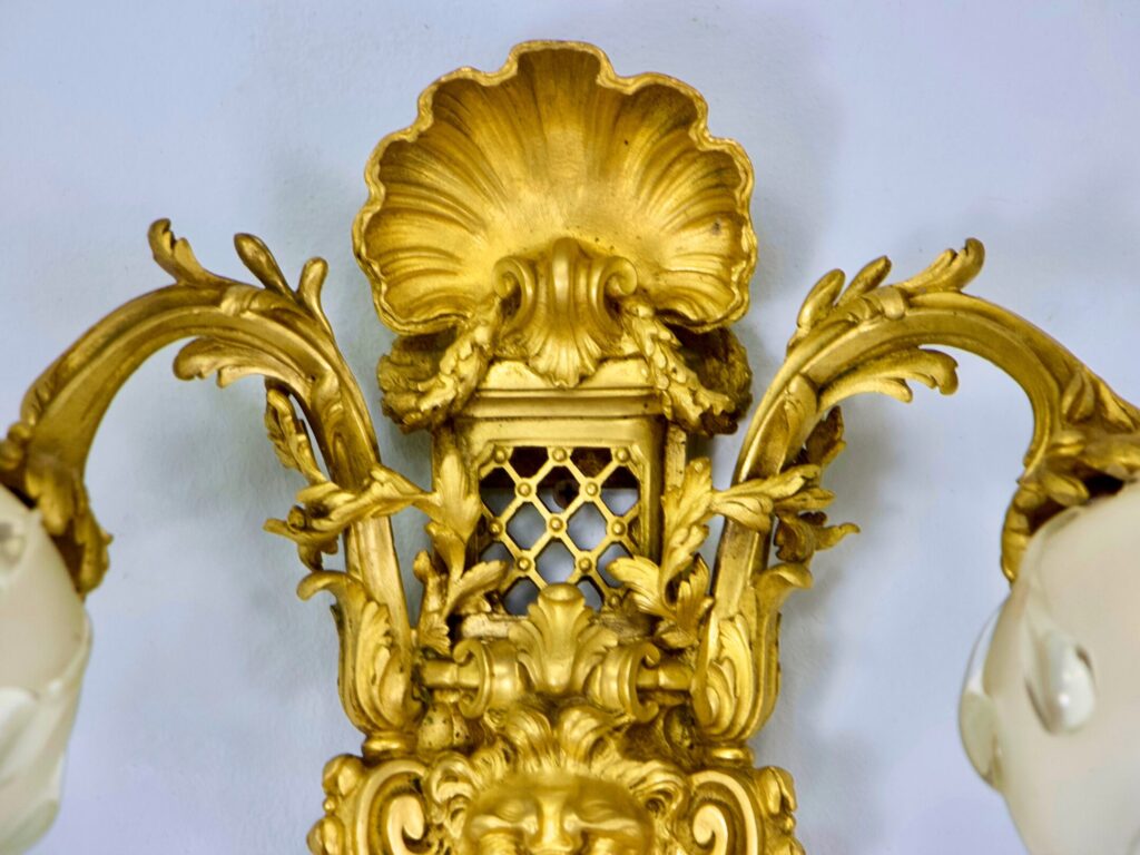Антикварне бра в стилі Людовика XVI