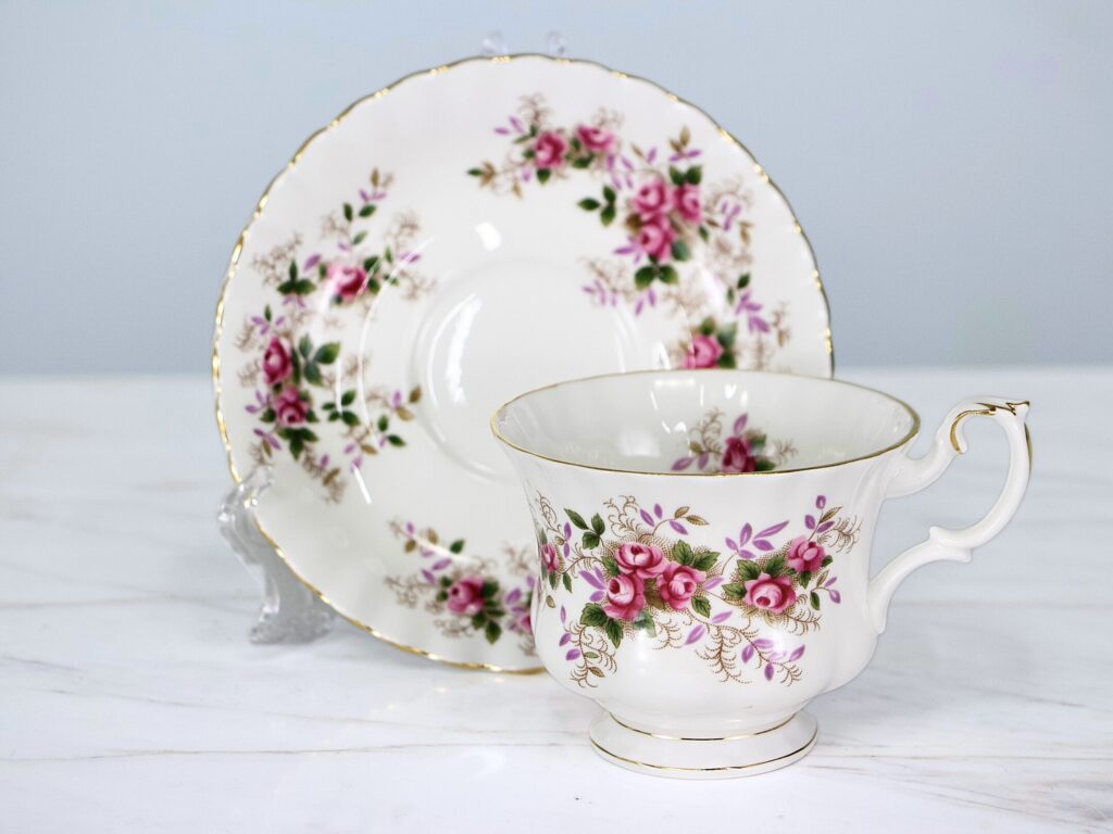 Вінтажні чайні пари Royal Albert «Lavender Rose»