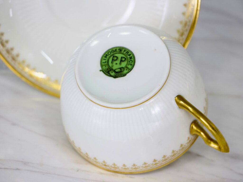 Фарфоровый чайный сервиз P.P. Limoges