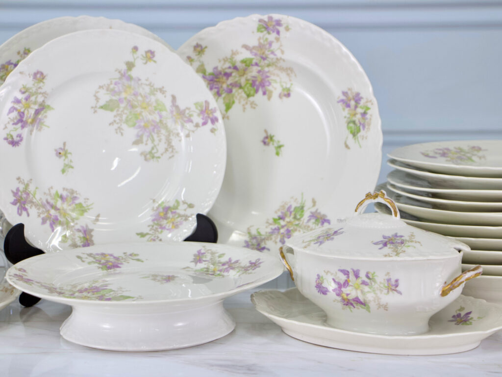 Антикварный фарфоровый сервиз GDA Limoges