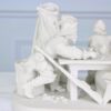 Антикварна скульптурна група з вазою