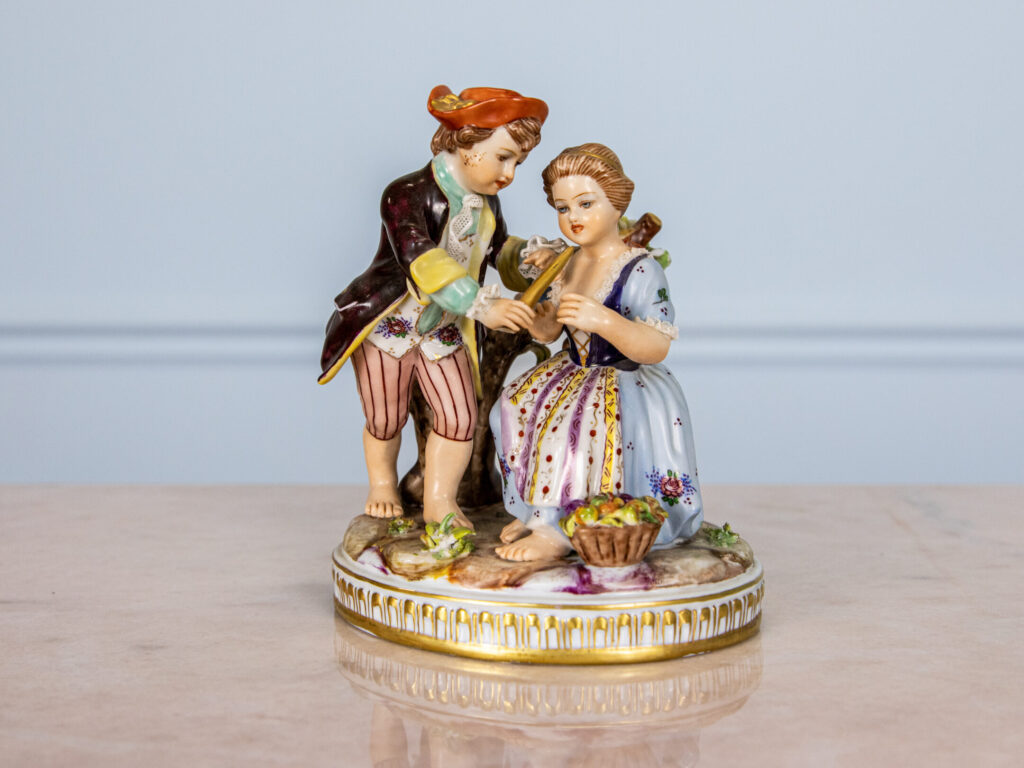 BN4A6047 Винтажная фарфоровая статуэтка Capodimonte