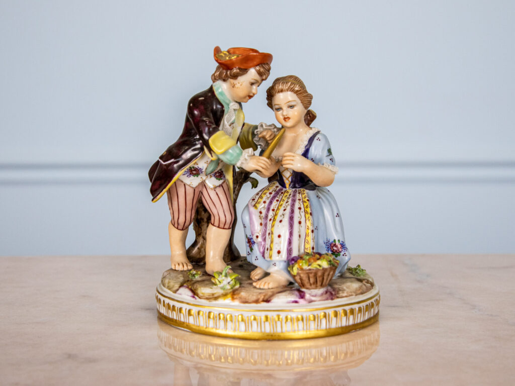 BN4A6060 Винтажная фарфоровая статуэтка Capodimonte