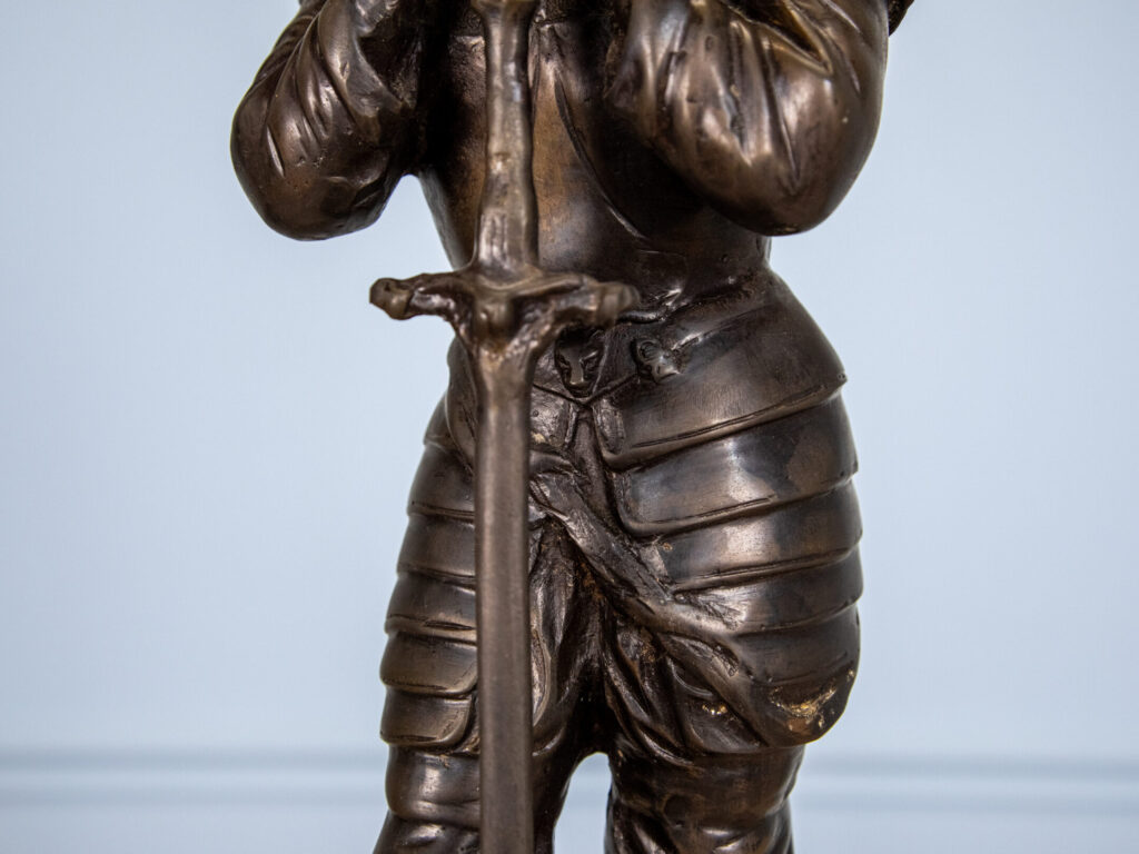 BN4A6068 – копія Скульптура «Гвардієць в обладунках»