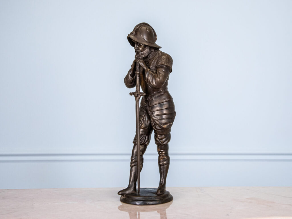 BN4A6081 – копія Скульптура «Гвардієць в обладунках»