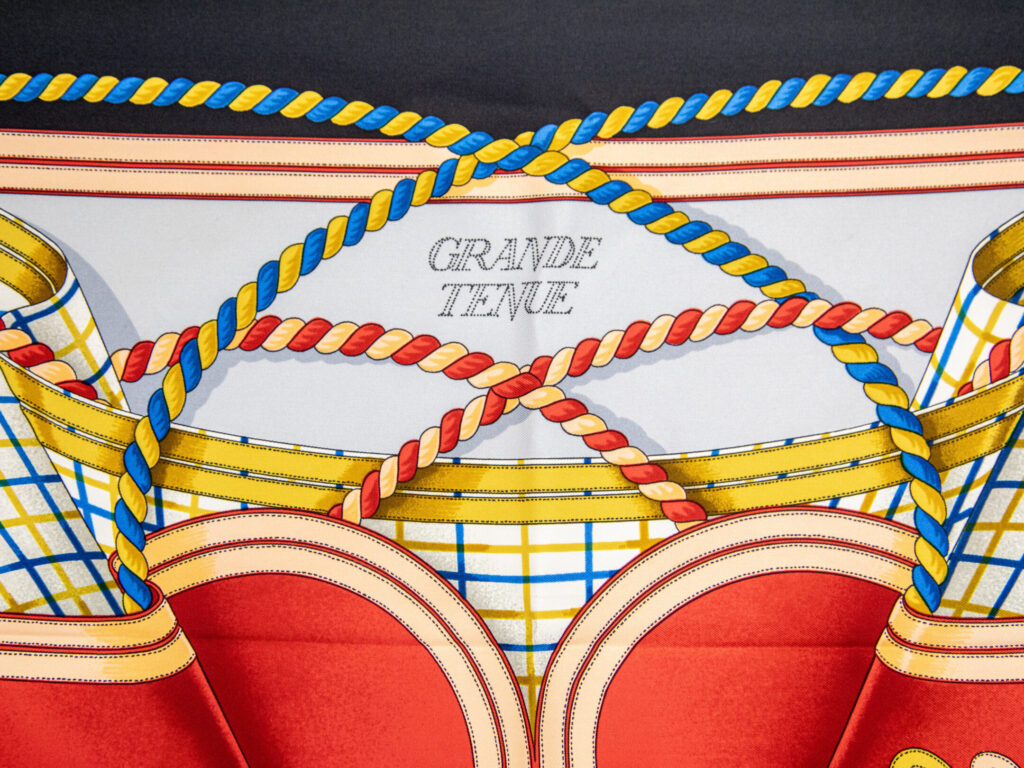 Вінтажна шовкова хустка Hermès Carré 90 «Grand Tenue»