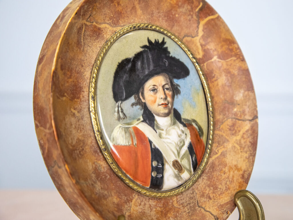 Миниатюрные портреты в рамках Meissen (Мейсен)