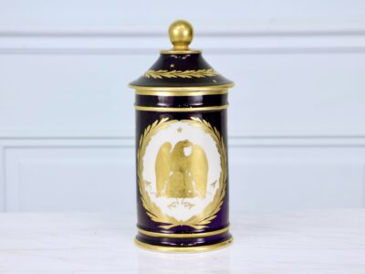 Антикварна фармацевтична банка в стилі Ампір
