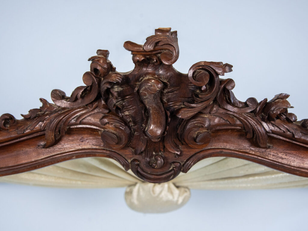 BN4A6314 Антикварный балдахин на кровать в стиле Людовика XV