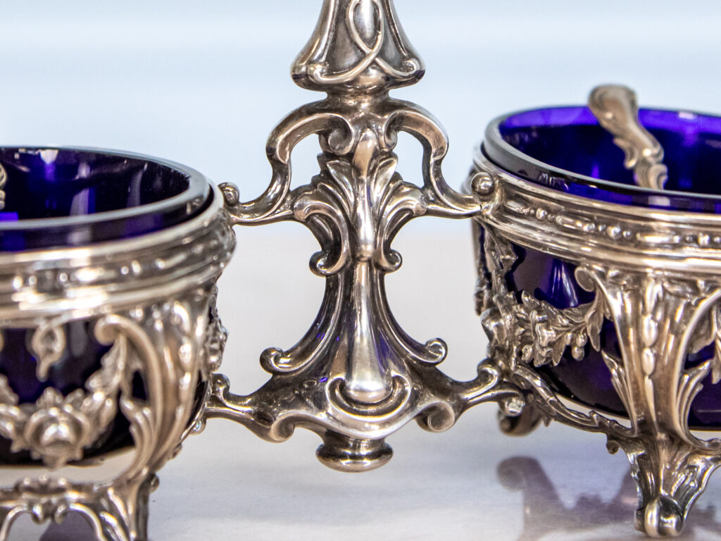 BN4A6685 Антикварная двойная серебряная солонка