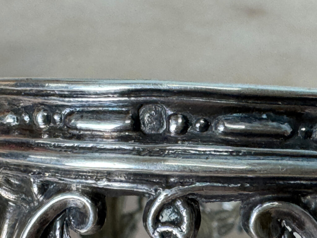 BN4A6702 копія Антикварная двойная серебряная солонка