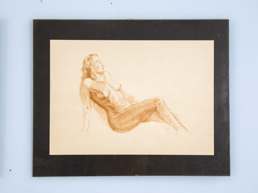 BN4A6812 Пара академічних рисунків оголеної жіночої натури