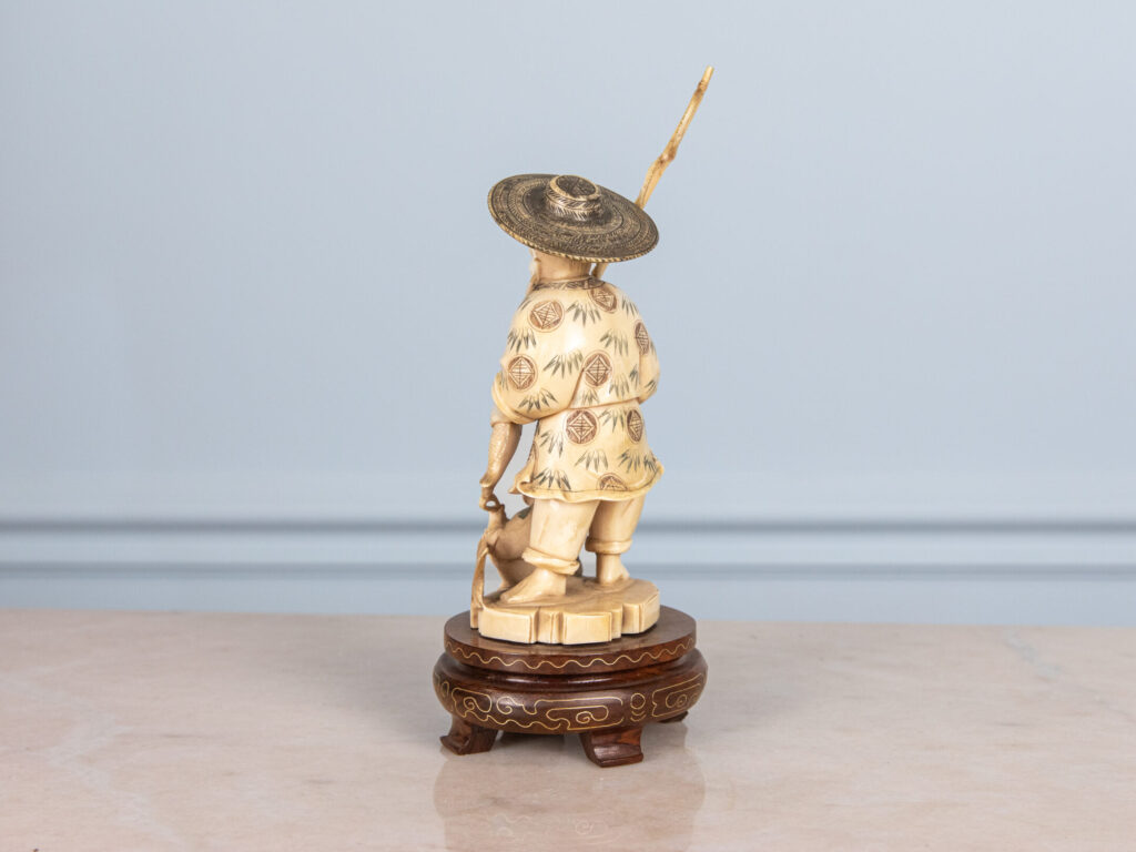 Антикварная статуэтка «Рыбак»