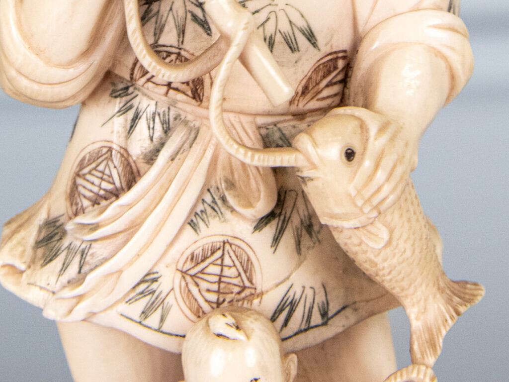 Антикварная статуэтка «Рыбак»