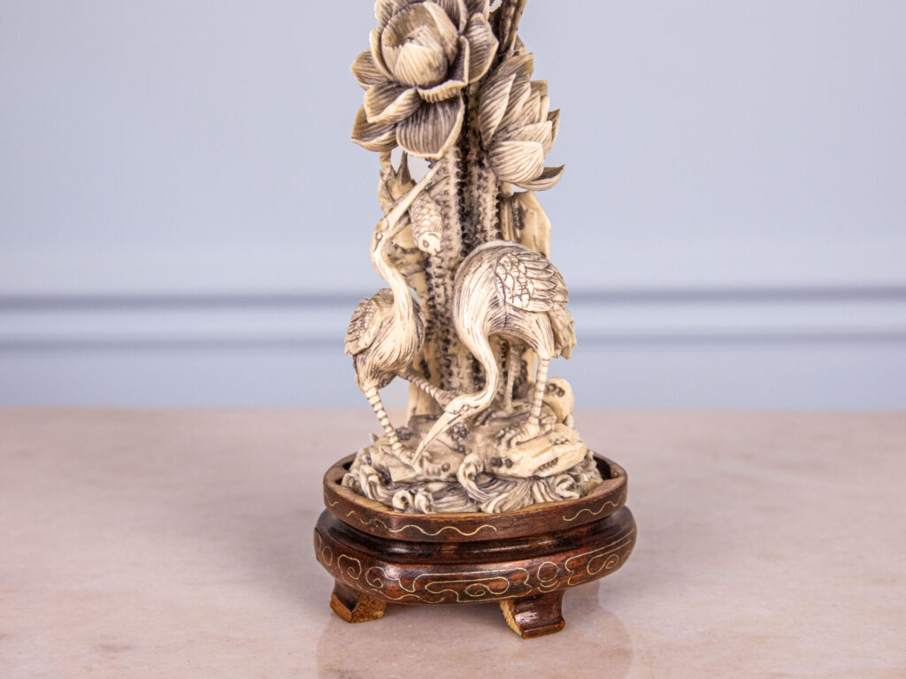 Статуетка «Журавлі та лотоси»