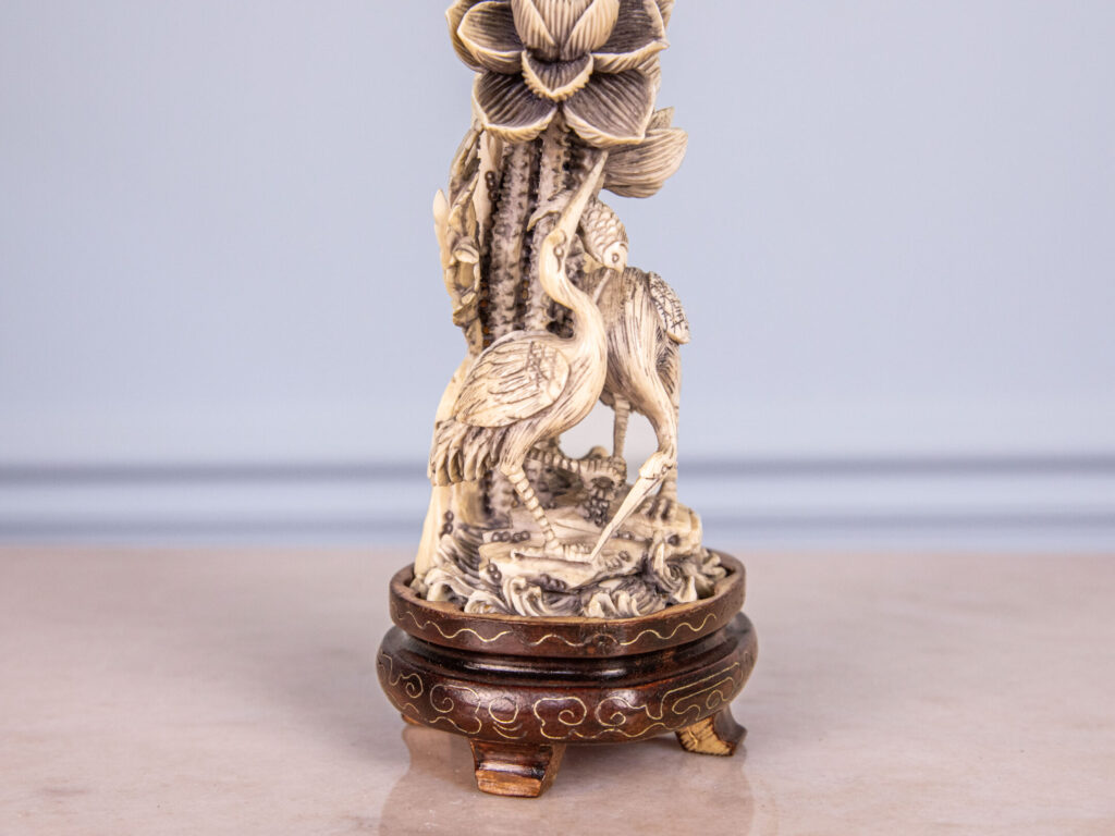 Статуетка «Журавлі та лотоси»