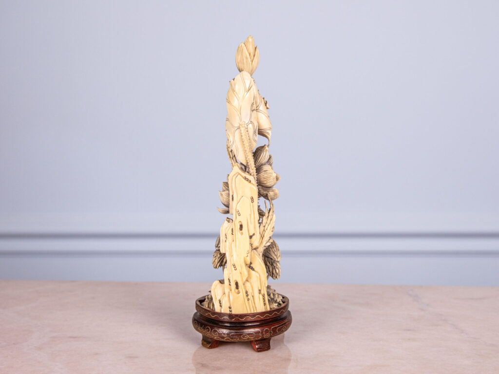 Статуетка «Журавлі та лотоси»