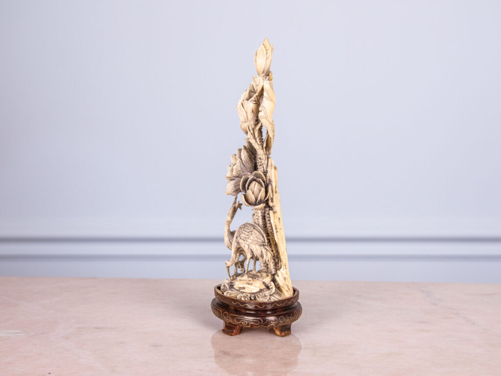 Статуетка «Журавлі та лотоси»