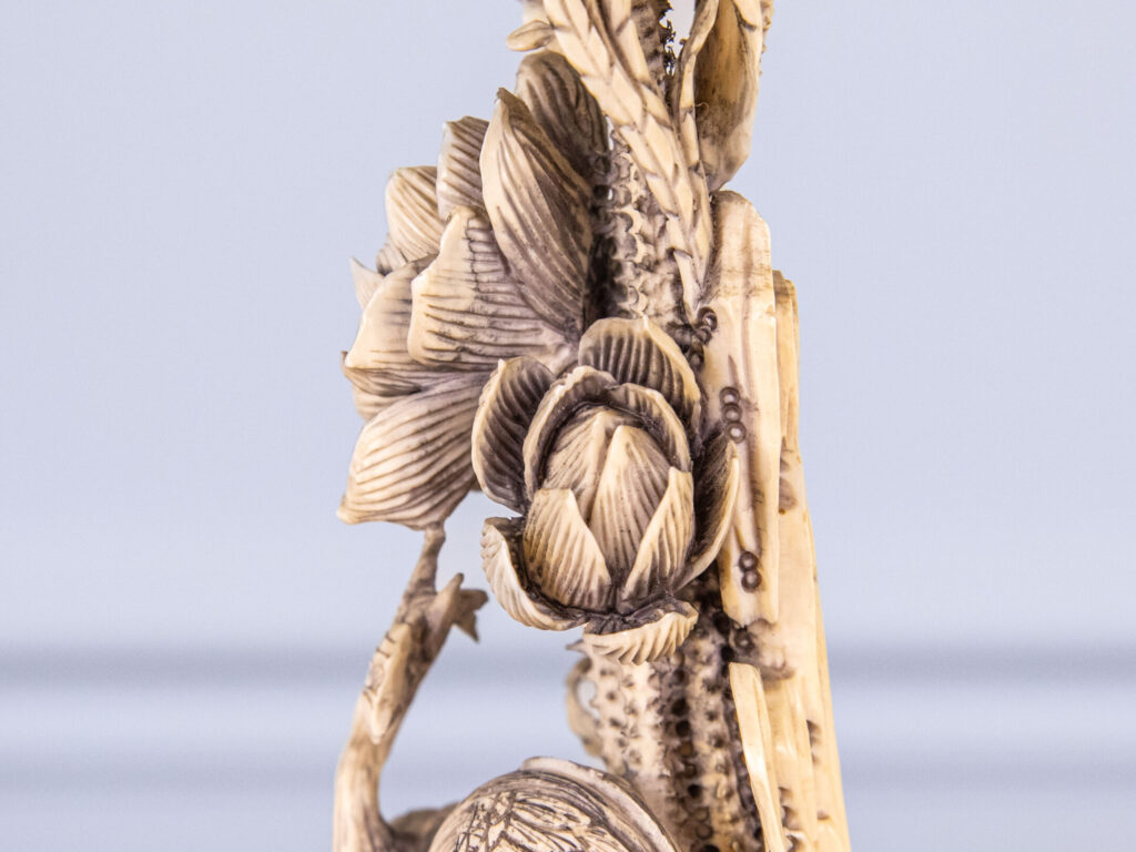 Статуетка «Журавлі та лотоси»