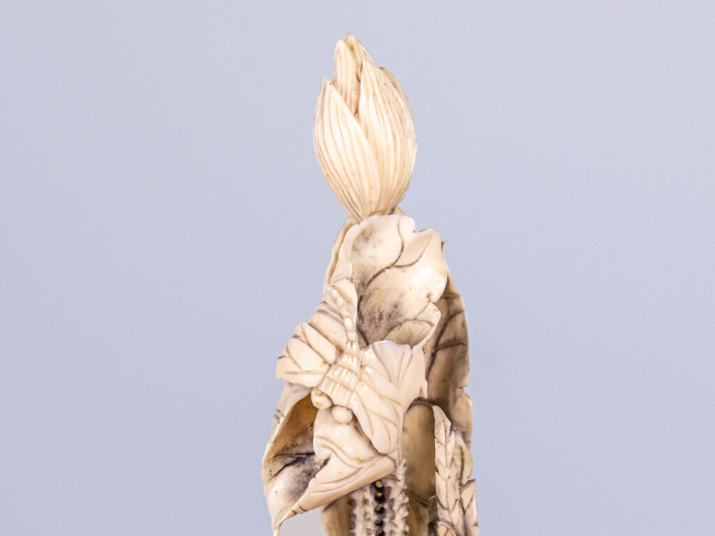 Статуетка «Журавлі та лотоси»