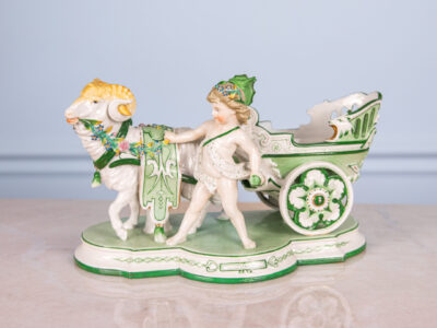 BN4A7176 Фарфоровая статуэтка «Херувим с колесницей», КРМ