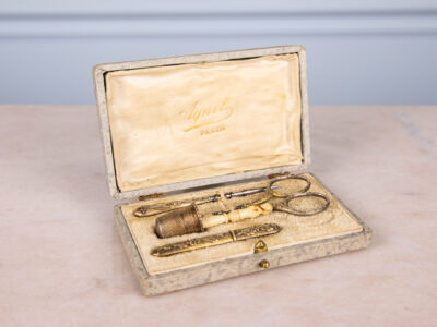 BN4A7244 Антикварний срібний набір для шиття