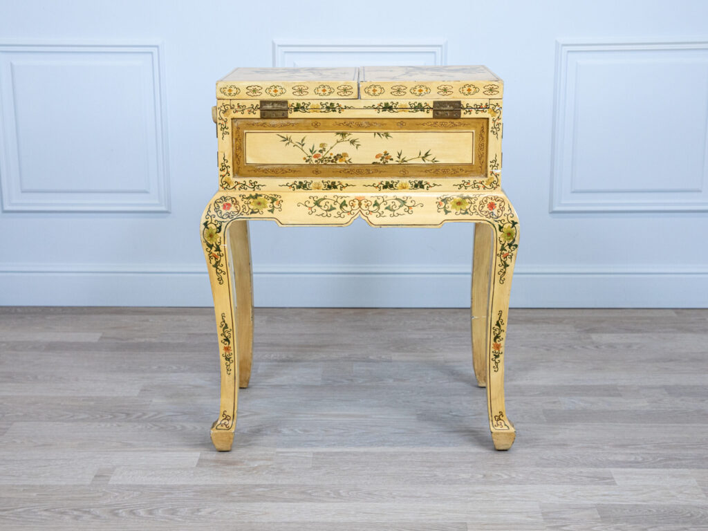 BN4A7686 Туалетний столик у стилі Шинуазрі