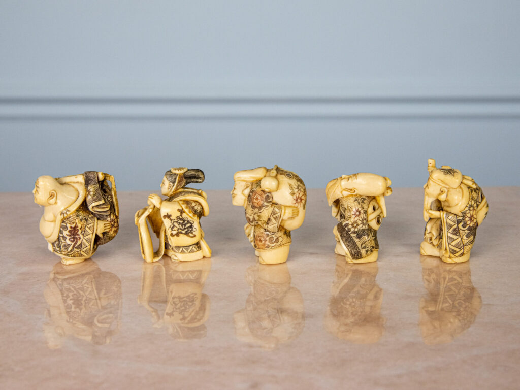 BN4A8044 Набір японських фігурок нецке