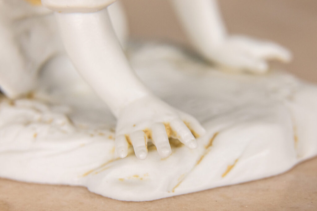 BN4A8084 Антикварна статуетка Muller Volkstedt