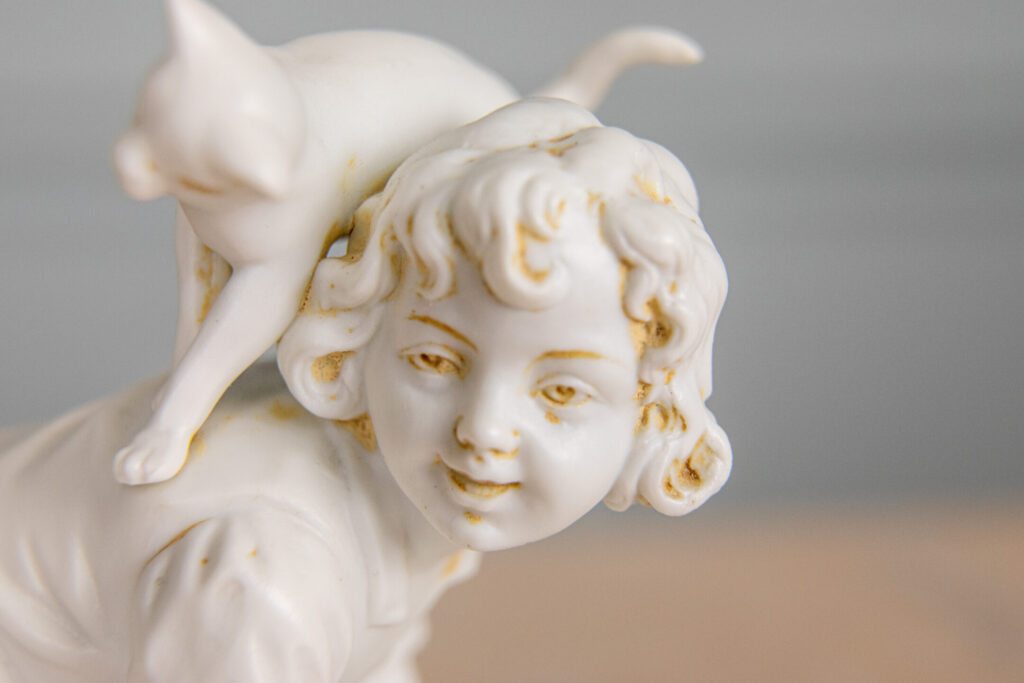 BN4A8087 Антикварна статуетка Muller Volkstedt