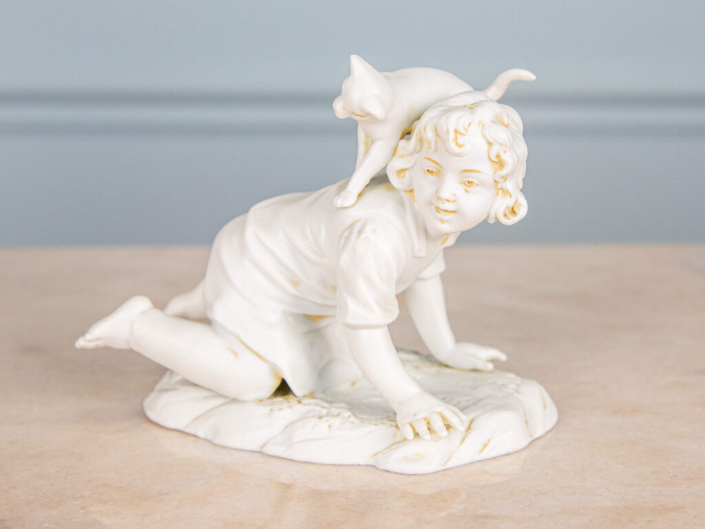 BN4A8091 Антикварна статуетка Muller Volkstedt