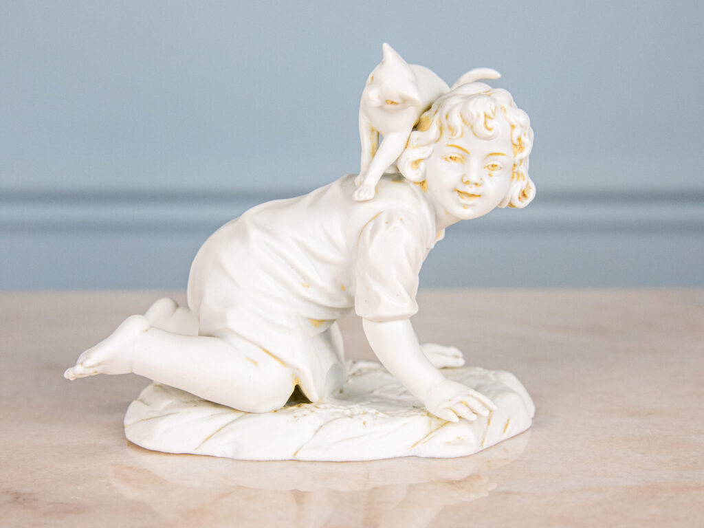 BN4A8094 Антикварна статуетка Muller Volkstedt