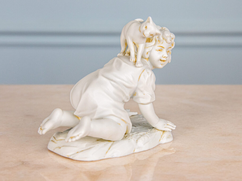 BN4A8096 Антикварна статуетка Muller Volkstedt