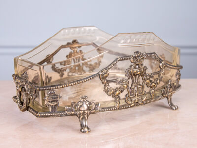 Антикварна ваза в стилі Людовика XVI