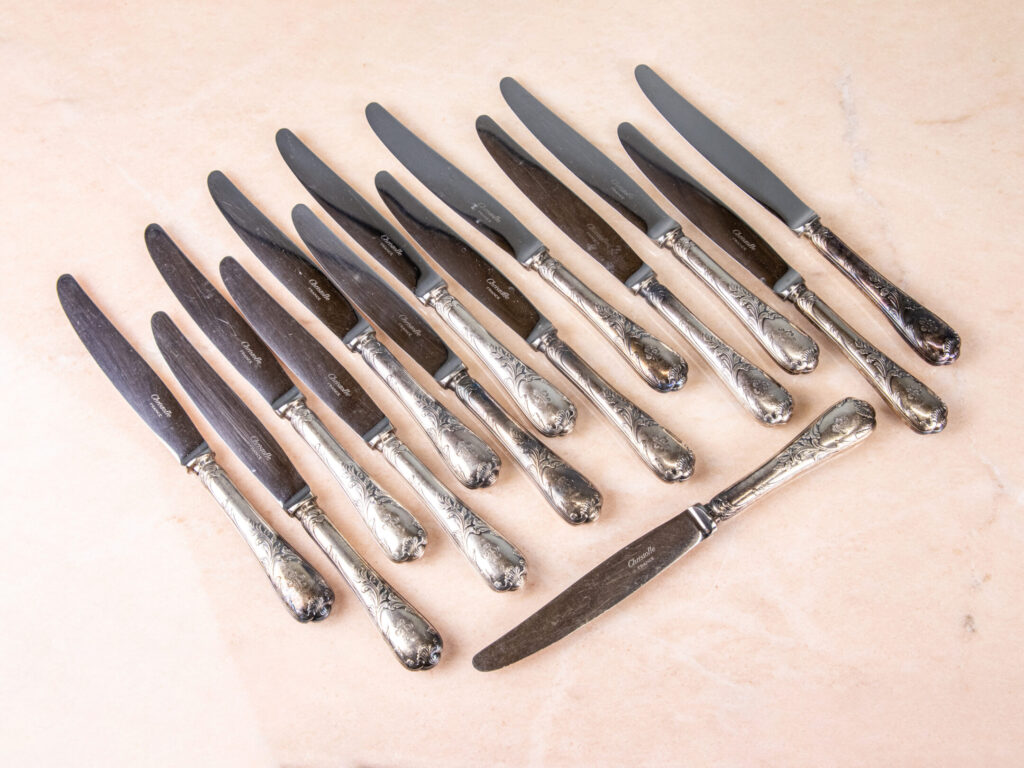 Вінтажний набір столових ножів Christofle