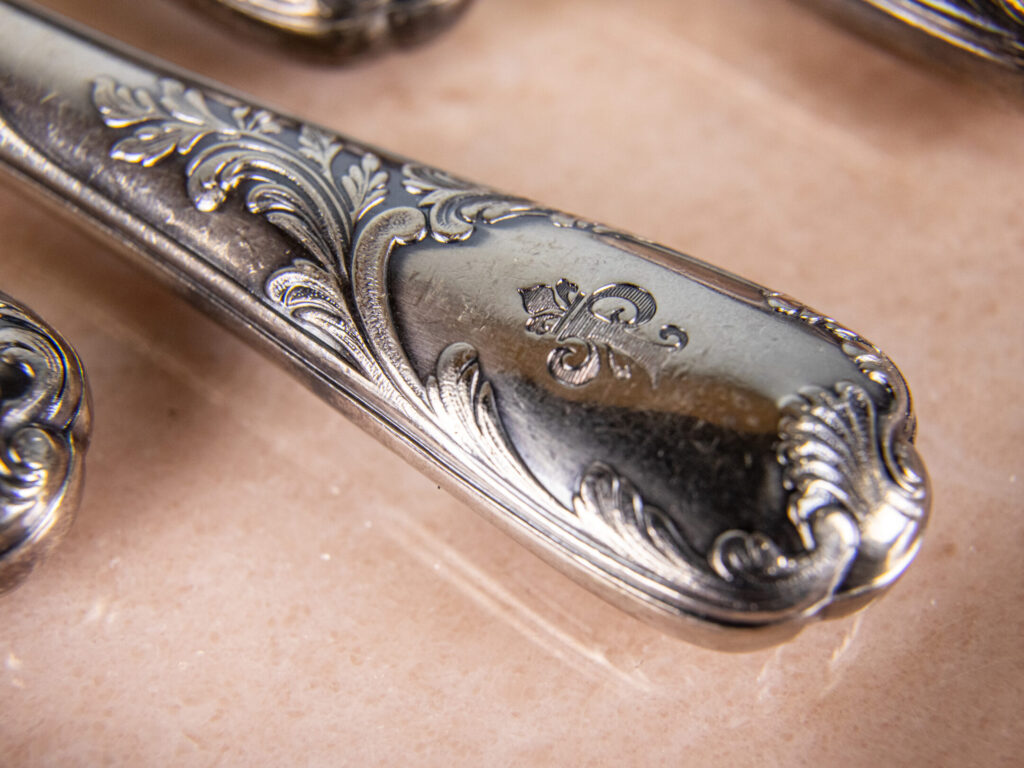 Вінтажний набір столових ножів Christofle